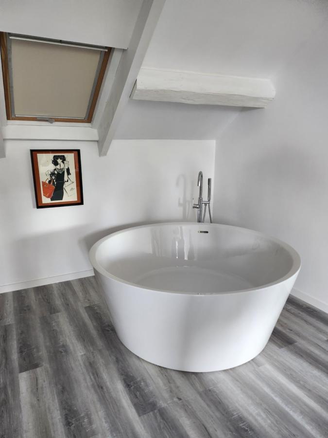 Maison Face A L'Abbaye D'Hautvillers - 2 Bedrooms 2 Bathrooms, Parking Esterno foto